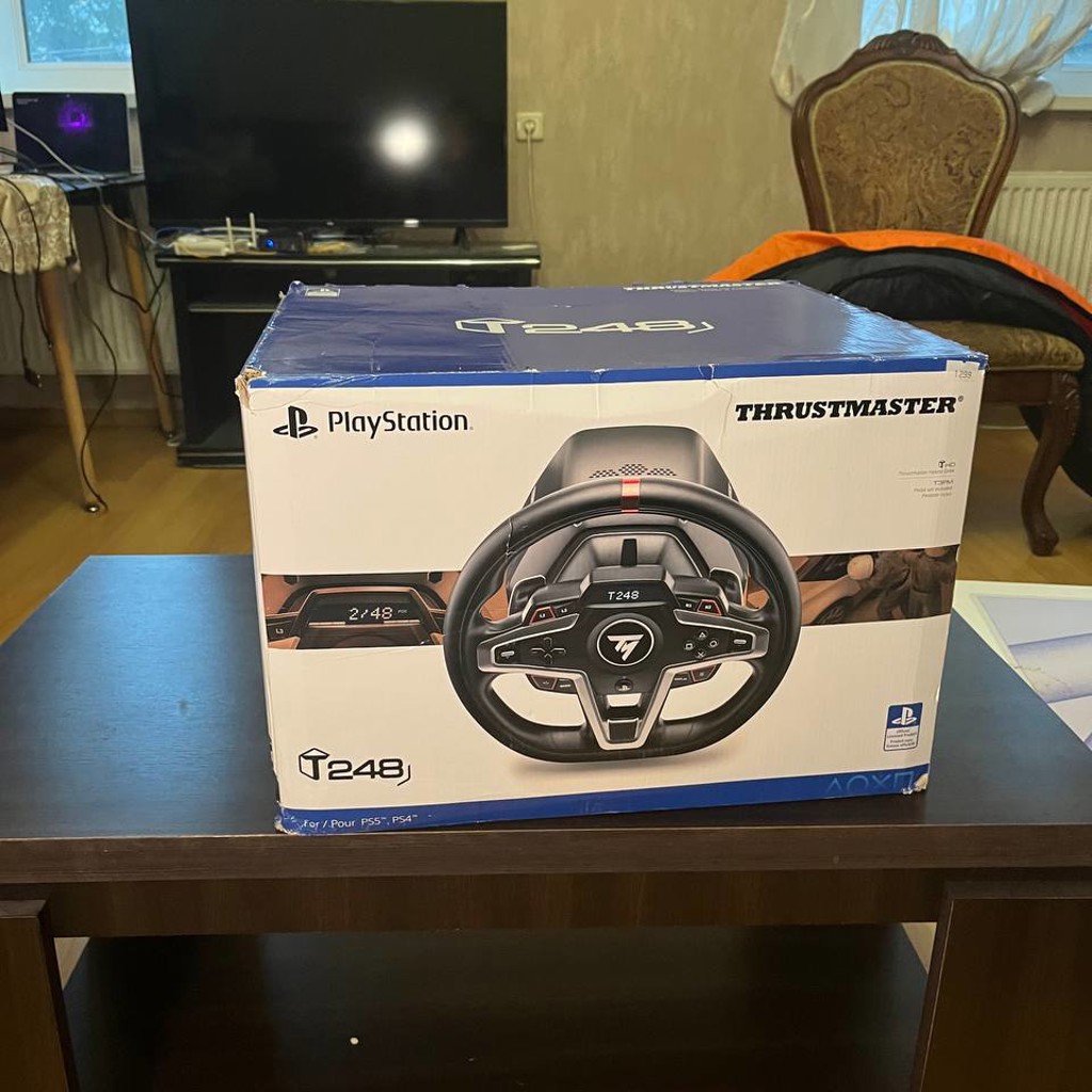 Игровой руль с педалями Thrustmaster T248