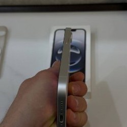 IPhone 16e 128GB - фото 3