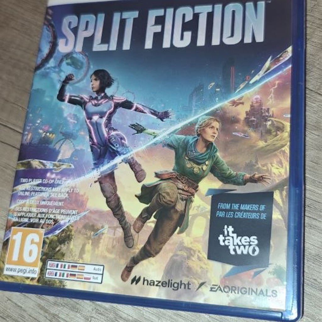 Игра на двоих 'Split Fiction'