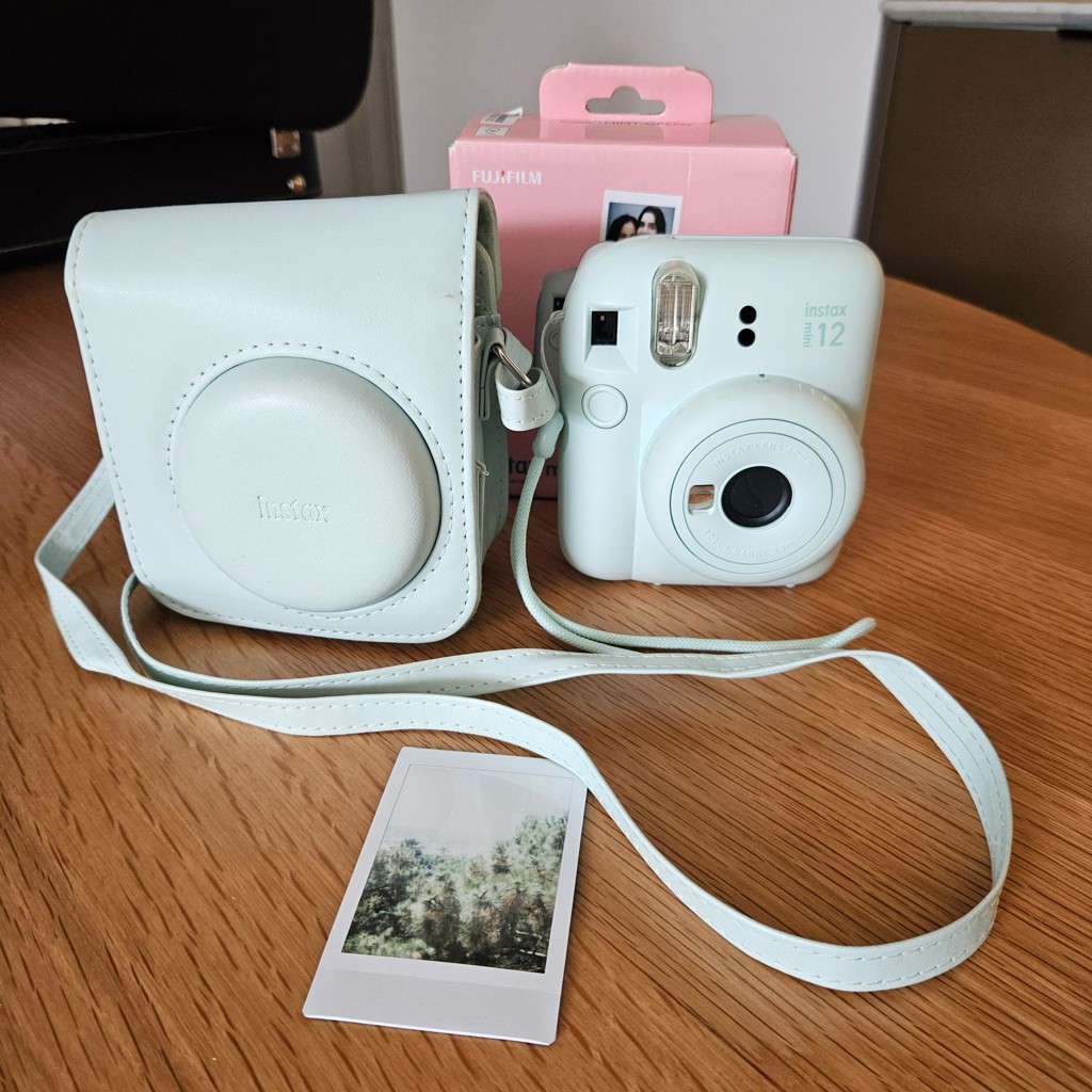 Фотоаппарат мгновенной печати Fujifilm Instax Mini 12