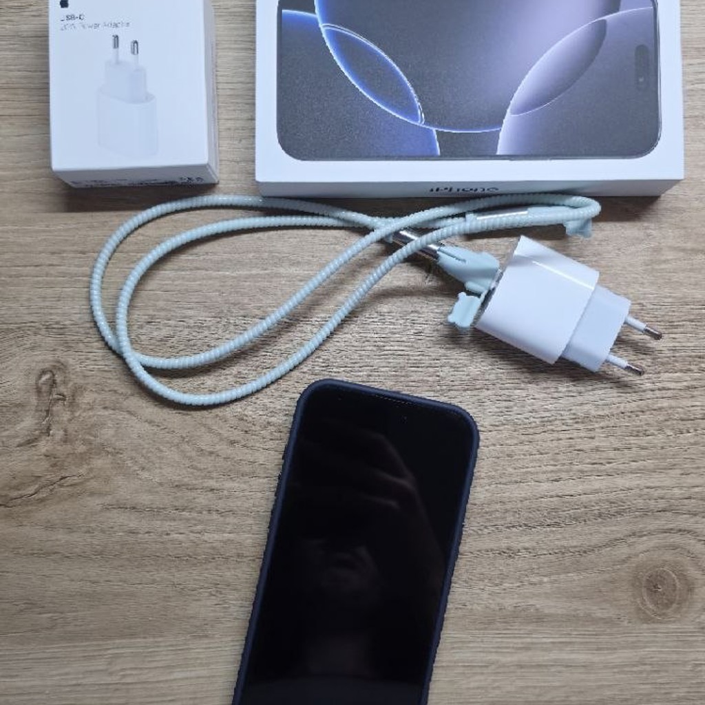 IPhone 16 pro max Black