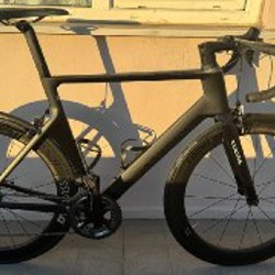 Canyon Aeroad CF SLX 9.0 Di2 - фото 2