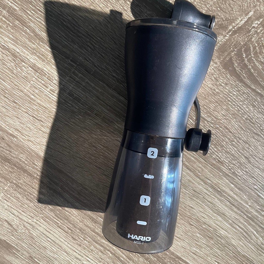 Кофемолка Hario Ceramic Coffee Grinder Mini-Slim