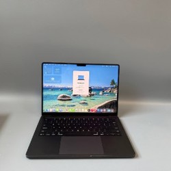 MacBook Pro 14 M5 (Late 2025) - фото 2