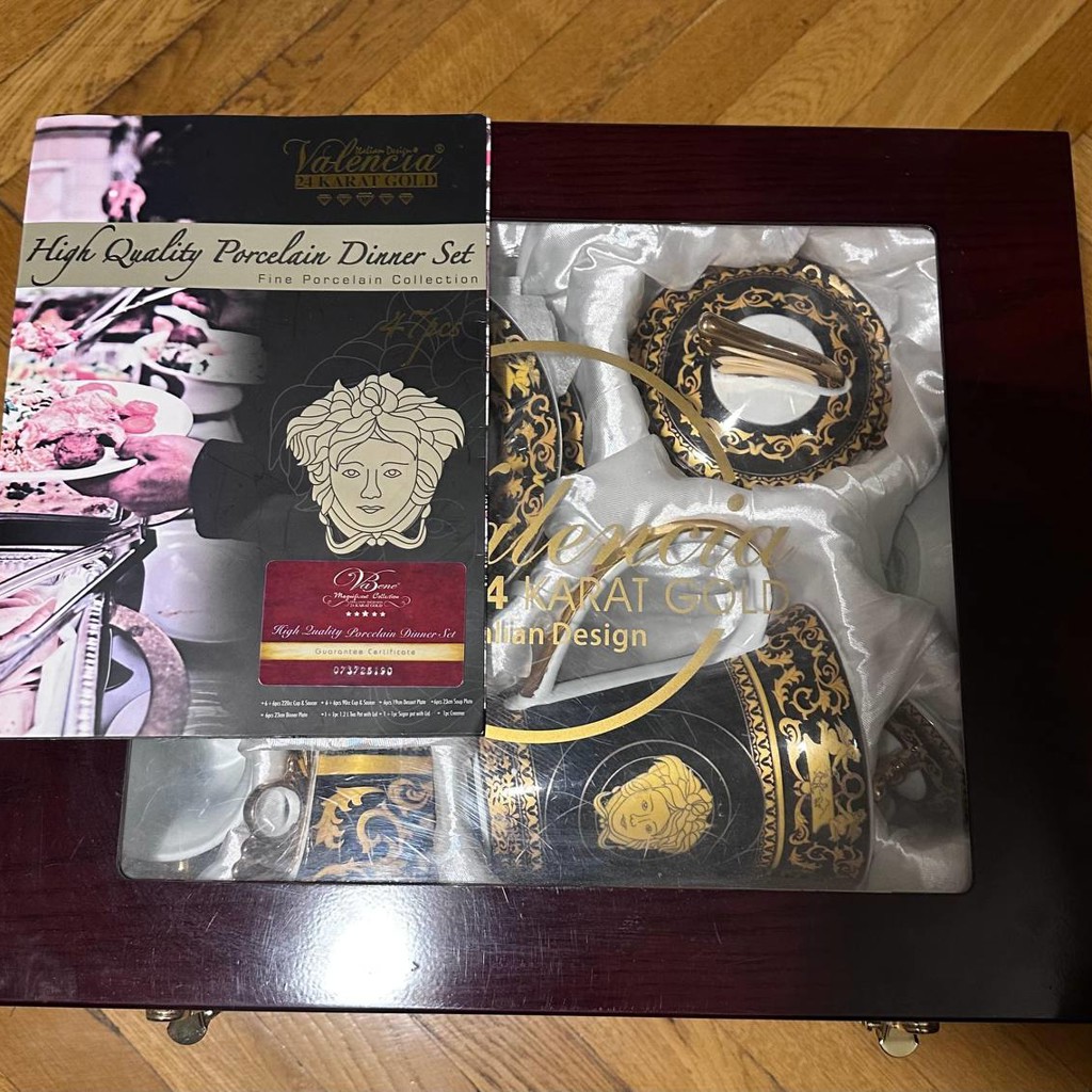 Фарфоровый сервиз Valencia 24 Karat Gold