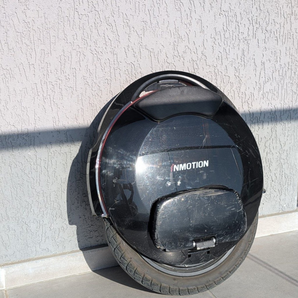 Моноколесо Inmotion V8F