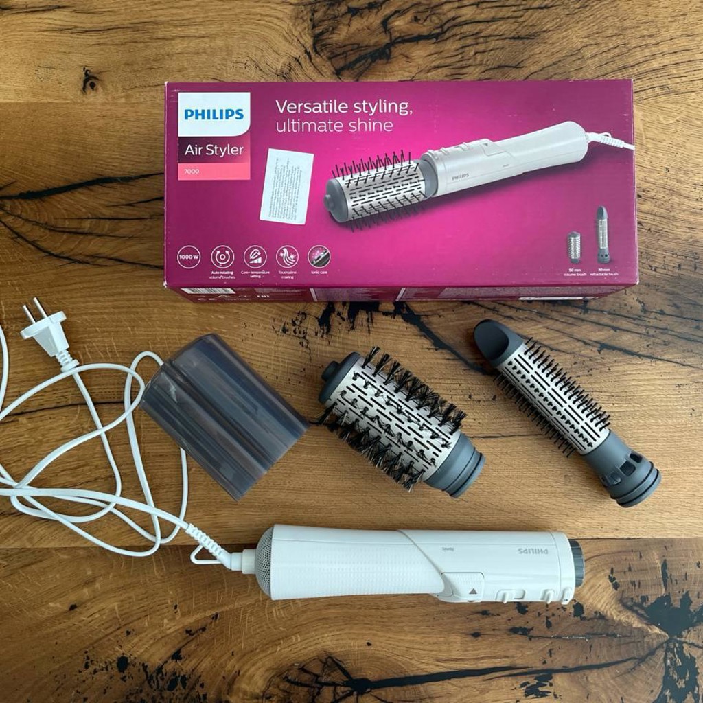 Фен / стилист Philips BHA710
