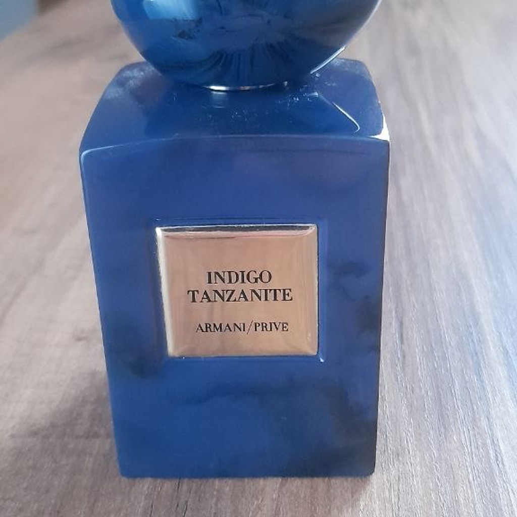 Armani/Privé Indigo Tanzanite