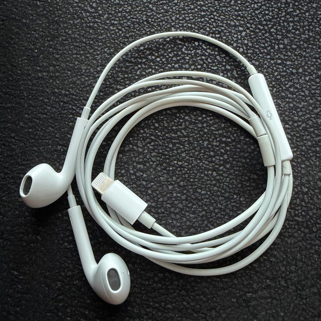 Наушники Apple iPhone