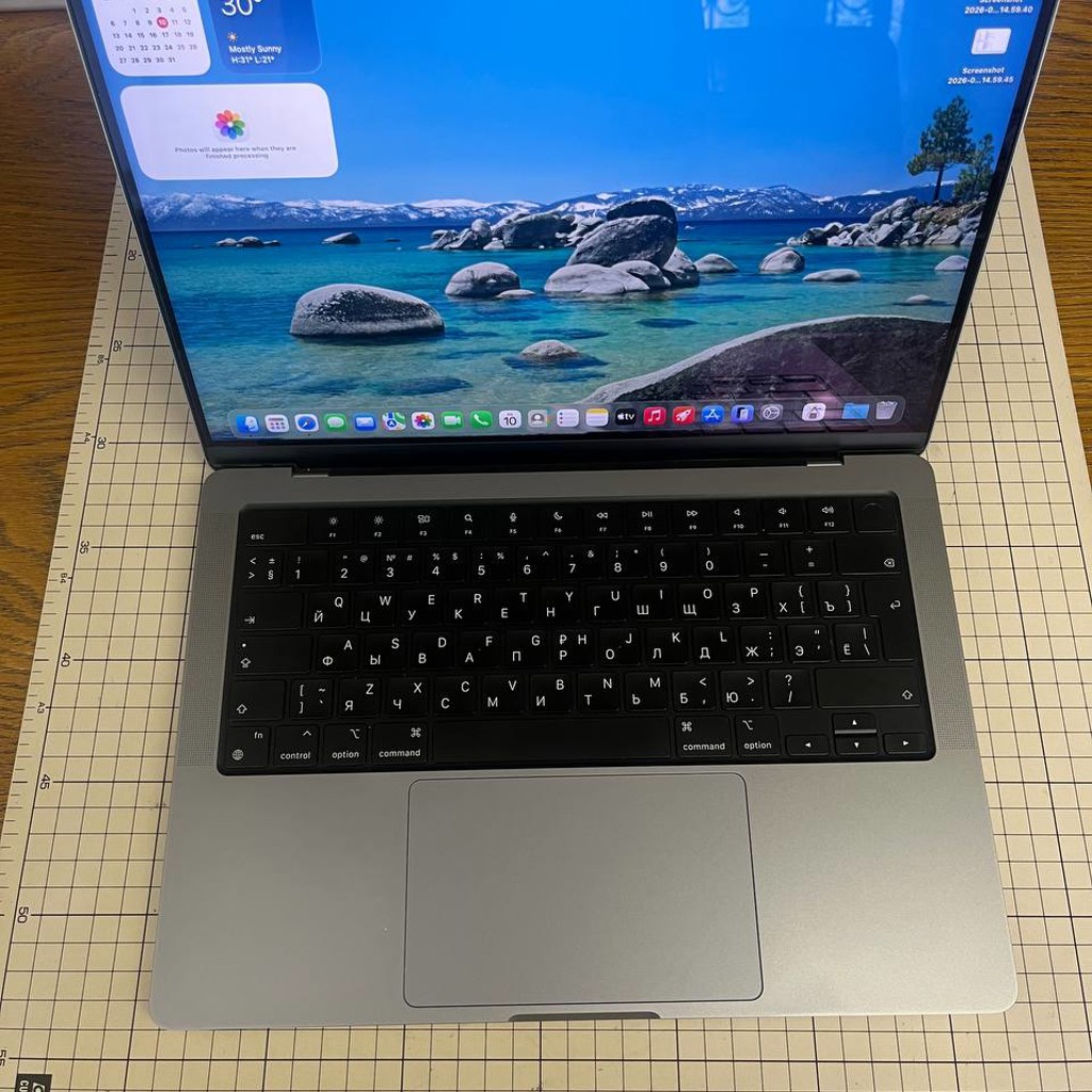 MacBook Pro (14-inch, 2021)