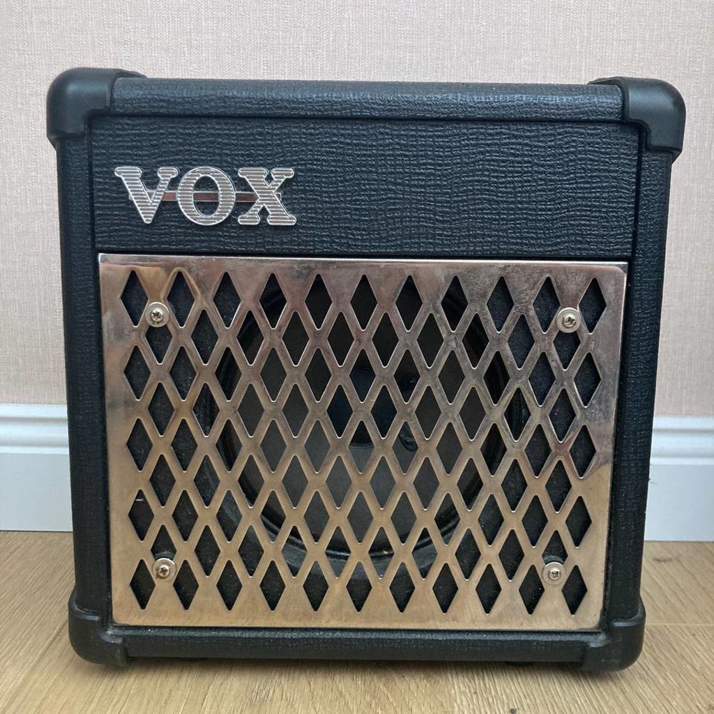 Гитарный усилитель комбик Vox Mini5 Rhythm