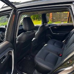Toyota RAV4 - фото 3