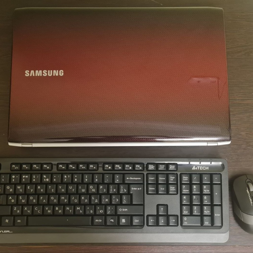 Ноутбук Samsung R730