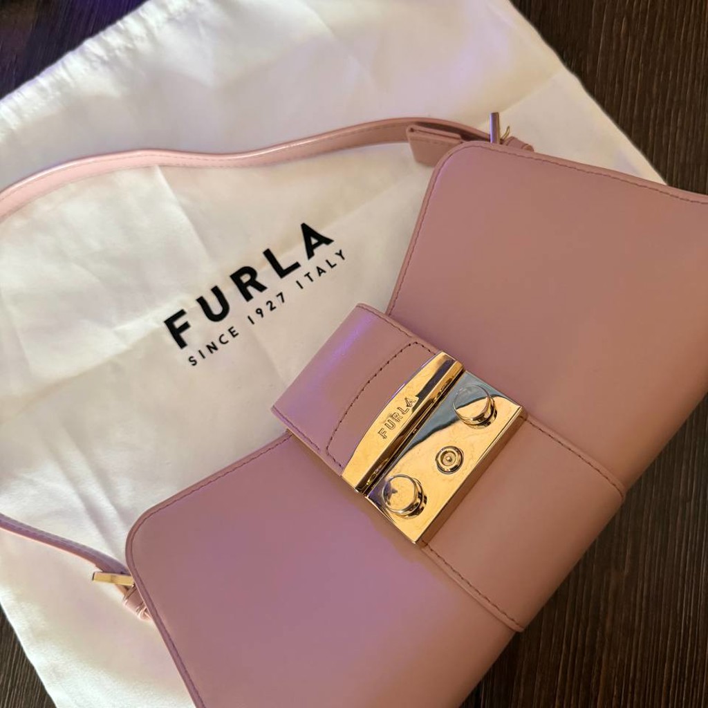 Сумка Furla Metropolis Shoulder Bag