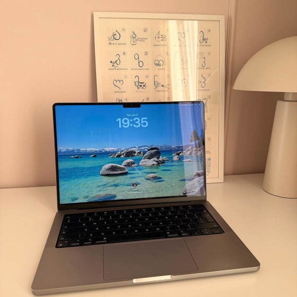 MacBook Pro 14” (2021)