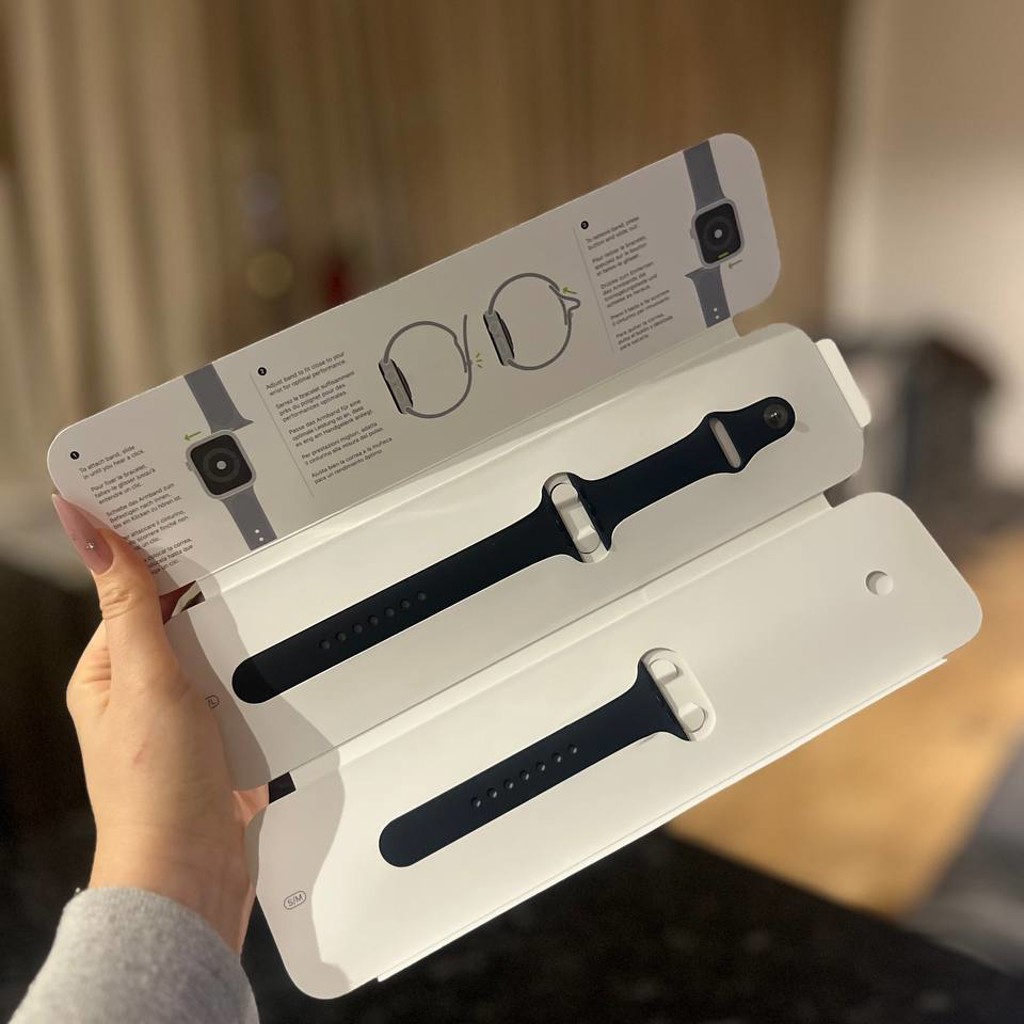 Силиконовый браслет для Apple Watch