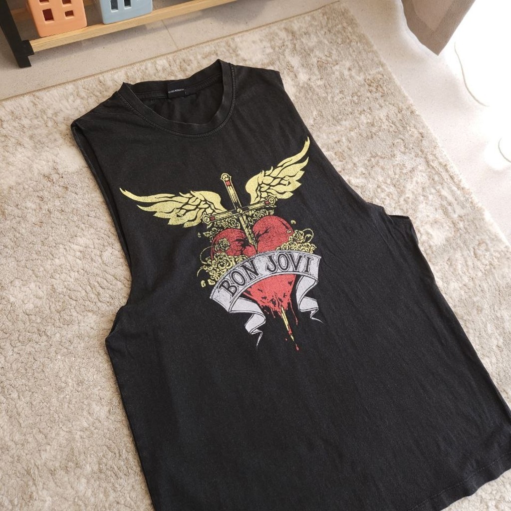 Мерч Bon Jovi