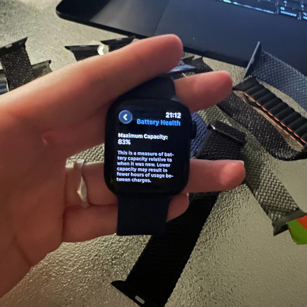 Apple Watch 8 с быстрой зарядкой