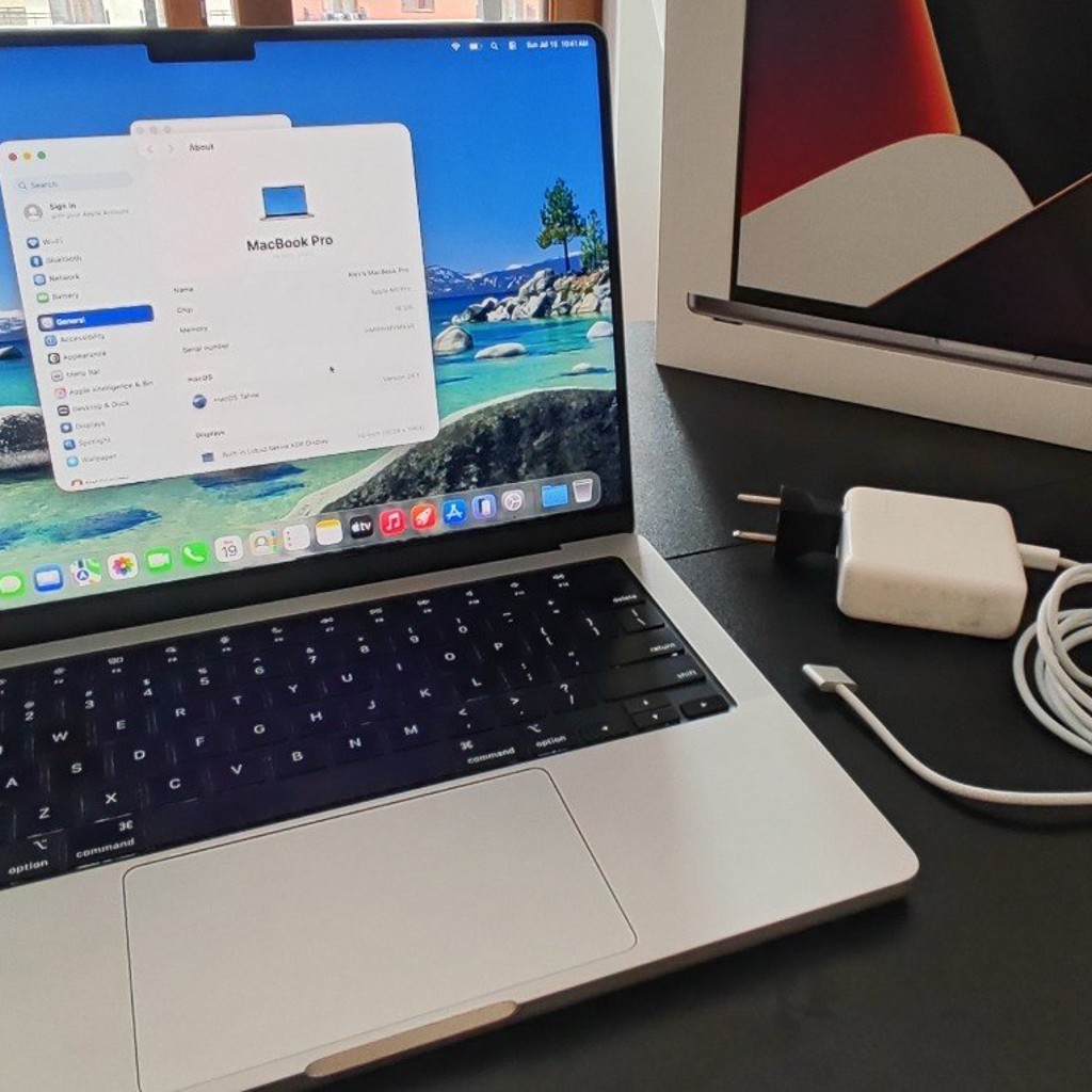 MacBook Pro 14” (2021)