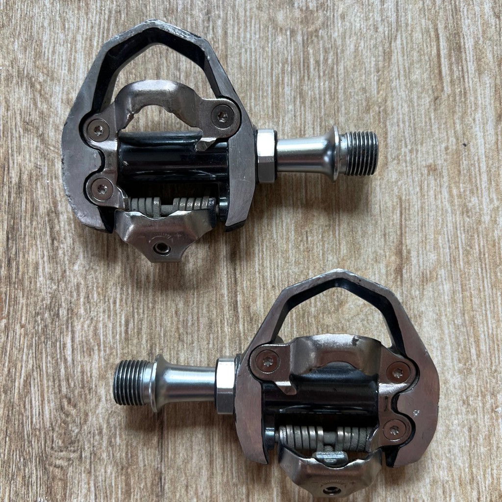 Гравийные контакты Shimano PD-ES600