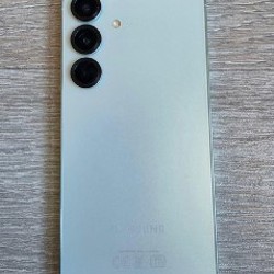 Samsung Galaxy S25 - фото 2