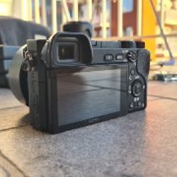 Объектив Sony 35 f1.8 - фото 2