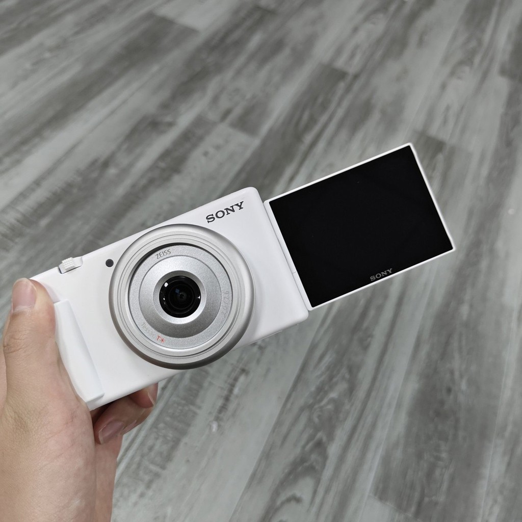 Камера Sony zv 1f