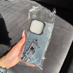 Чехол на iPhone 15 Pro - фото 1