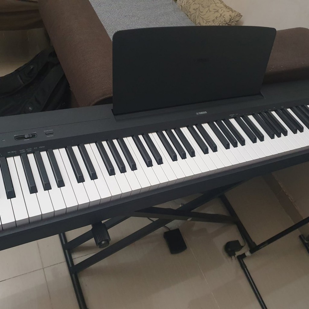 Цифровое пианино Yamaha P-145B