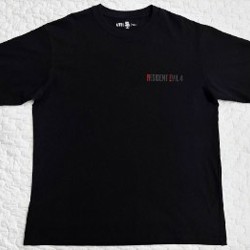 Футболка Uniqlo x Capcom Resident Evil 4 - фото 3