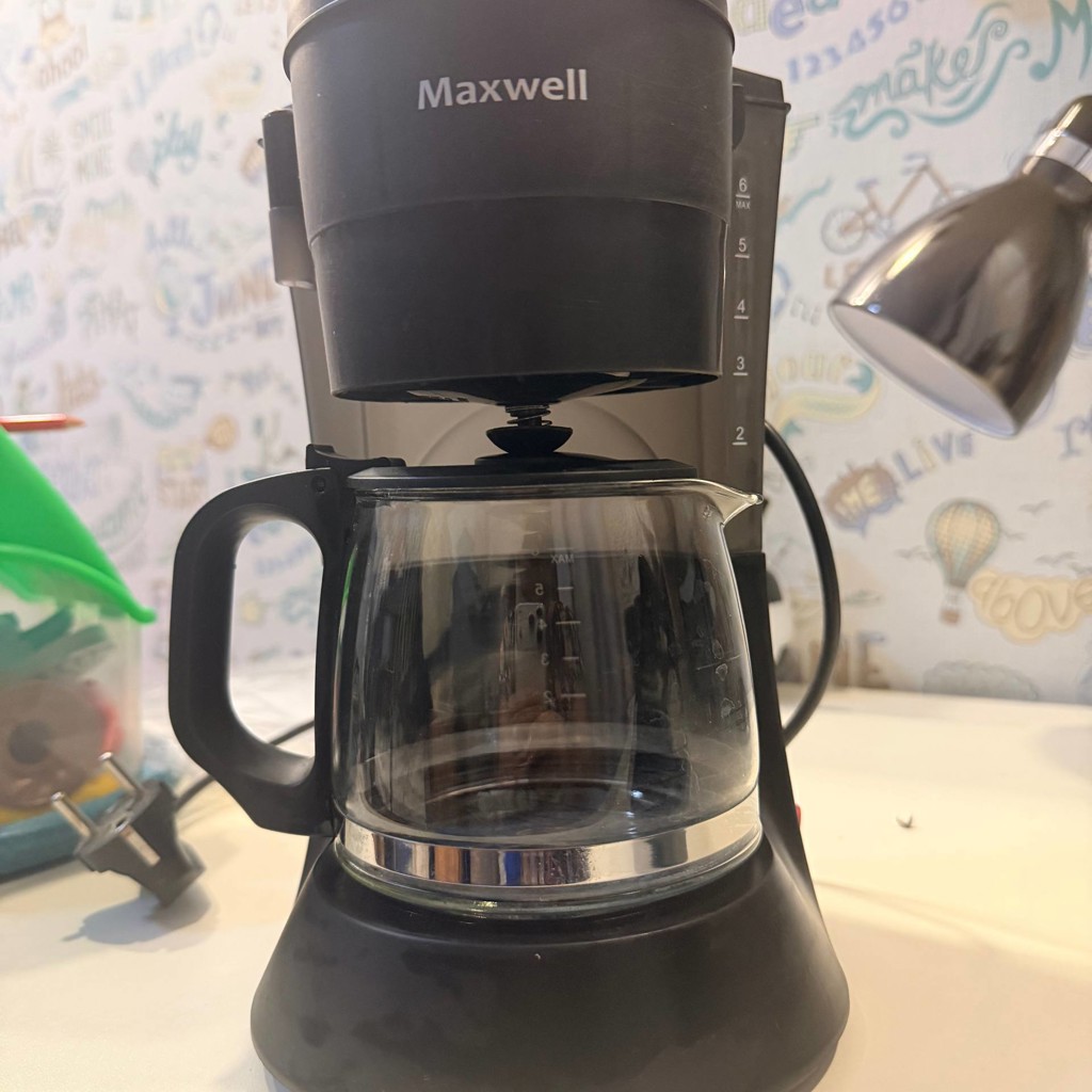 Капельная кофеварка Maxwell