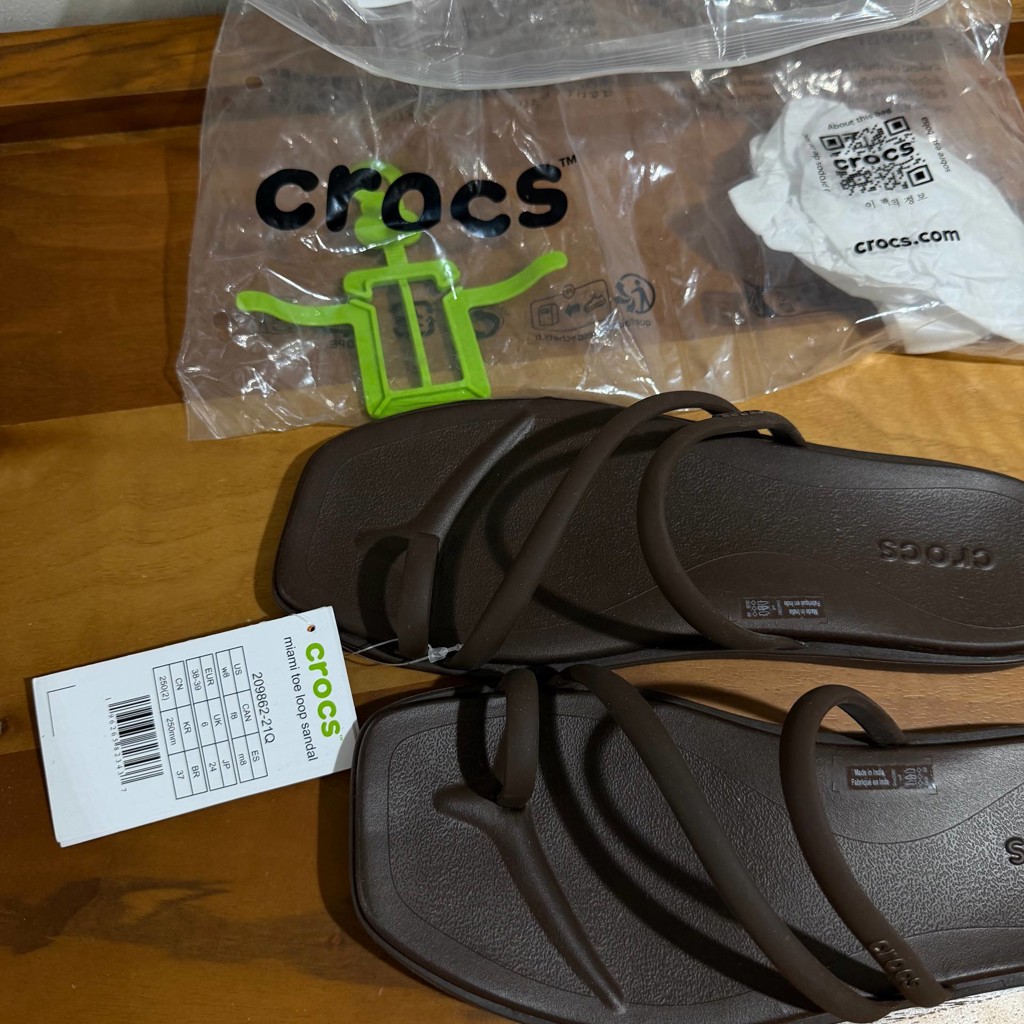 Crocs Miami Toe Loop Sandal