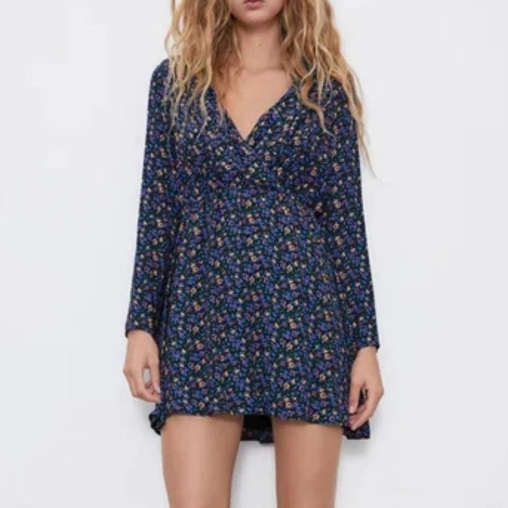 Платье Zara