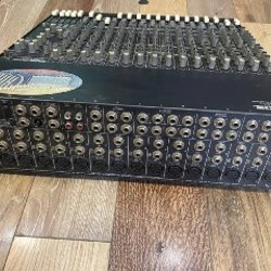 Пульт Mackie 1604-VLZ Pro - фото 2