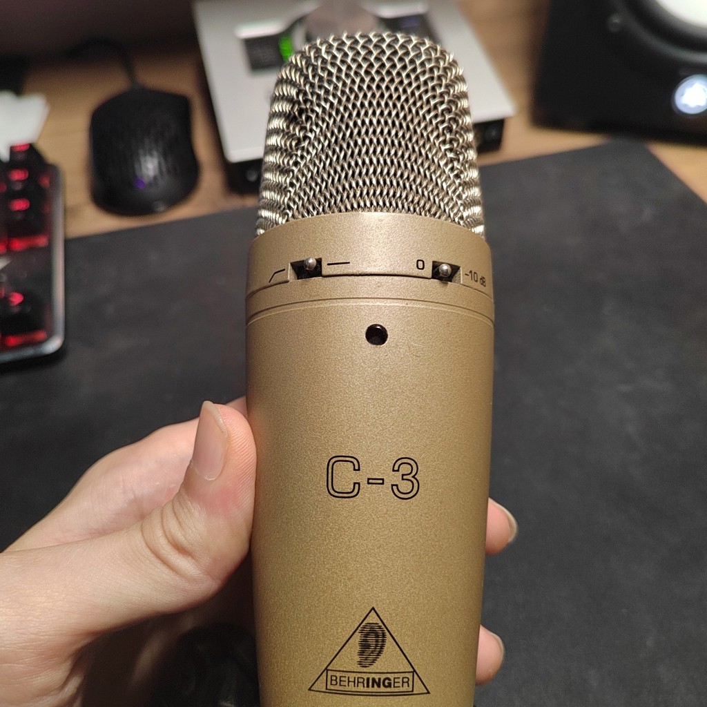 Конденсаторный микрофон Behringer C-3