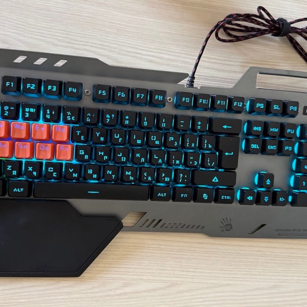 Игровая клавиатура A4Tech Bloody B418