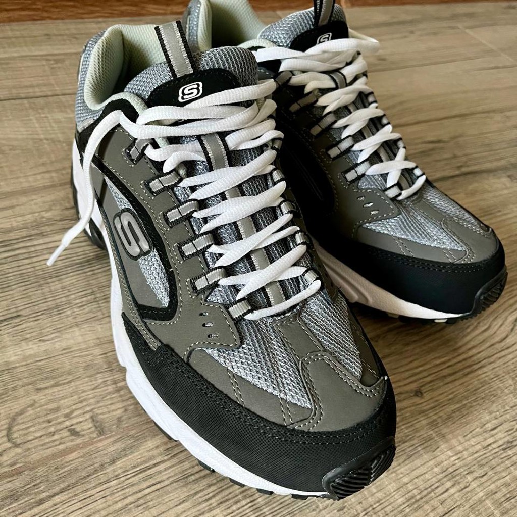 Кроссовки Skechers