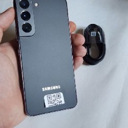 Samsung Galaxy S22 5G - фото 2