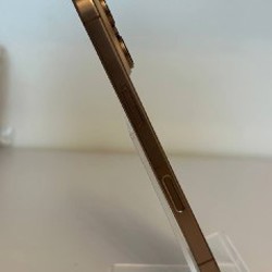 IPhone 16 Pro - фото 5