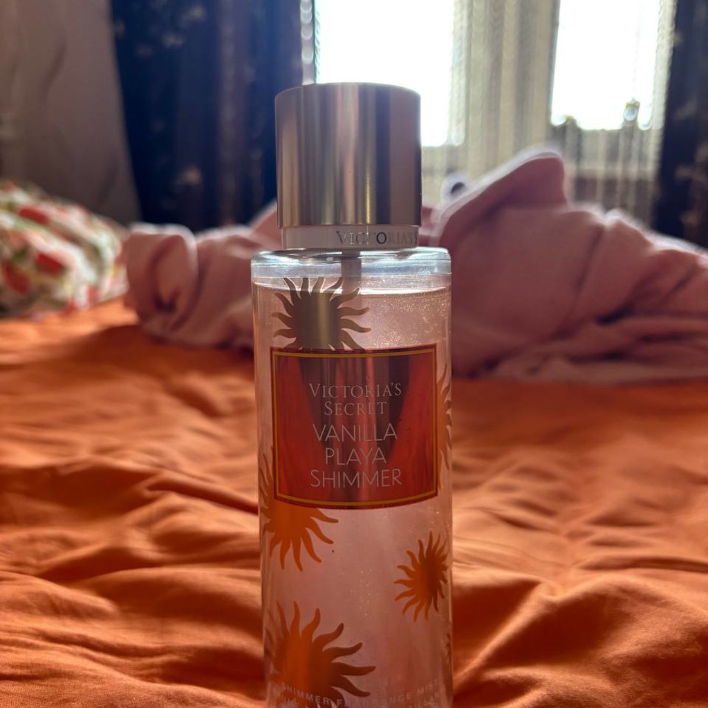 Victoria’s Secret Vanilla Playa Shimmer