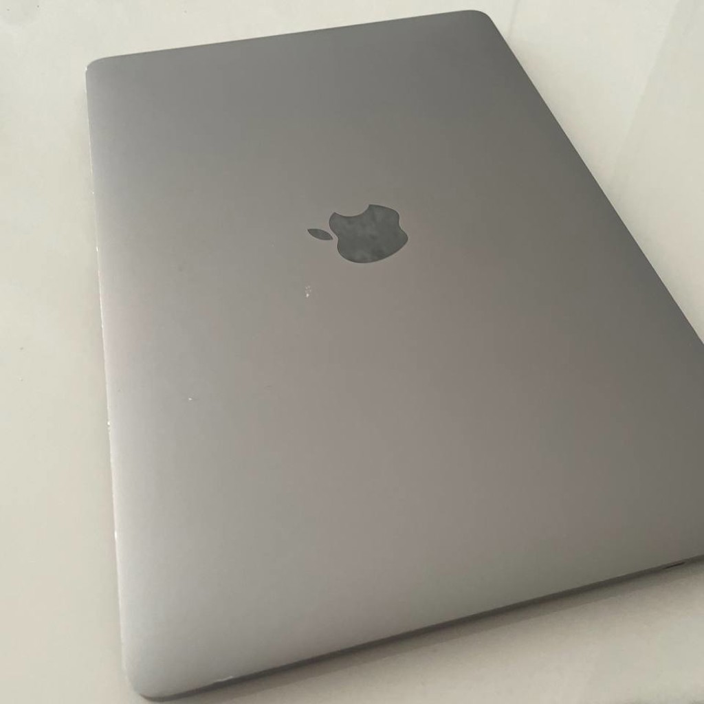 MacBook Pro 15” (2017)