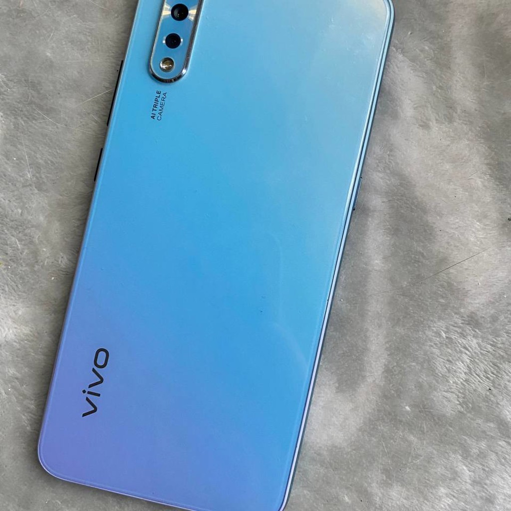 Телефон Vivo 1907