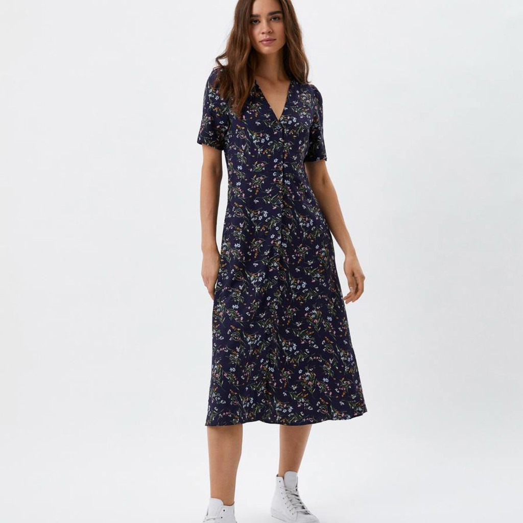 Платье Uniqlo