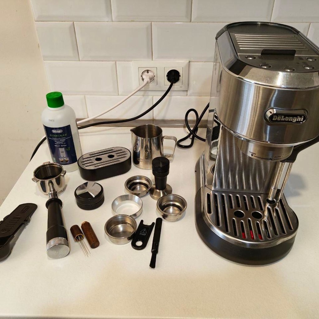 DeLonghi Dedica Maestro Plus