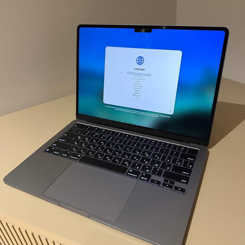 MacBook Air 13”