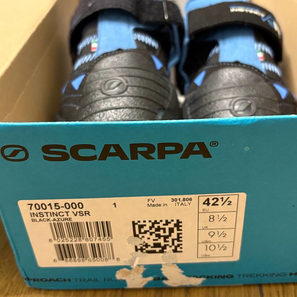 Скальники Scarpa Instinct VSR
