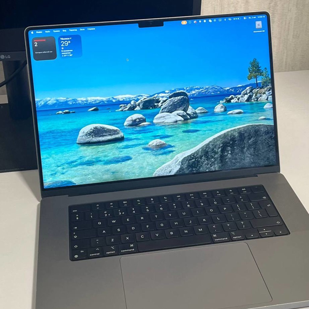 MacBook Pro M2 Pro 16”