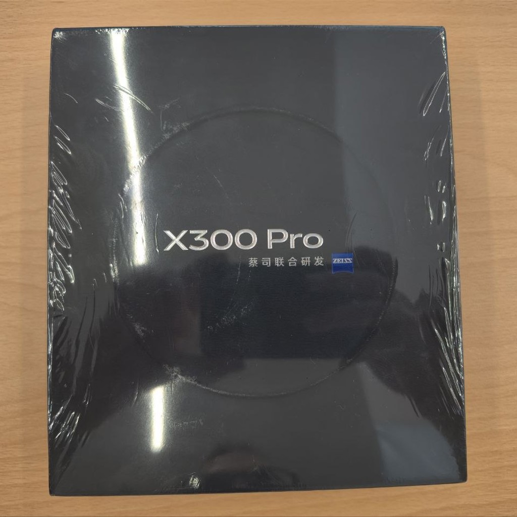 Смартфон VIVO x300 pro