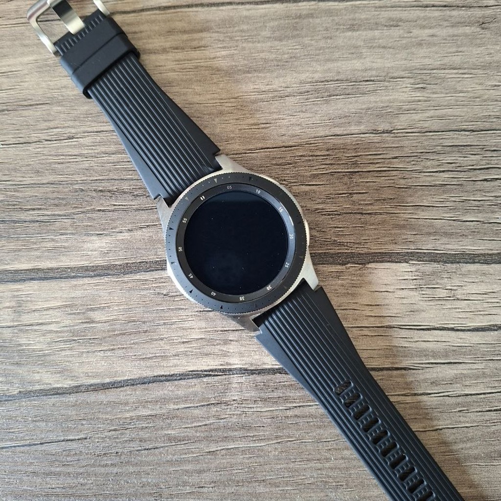 Samsung Galaxy Watch 46 мм SM-R800