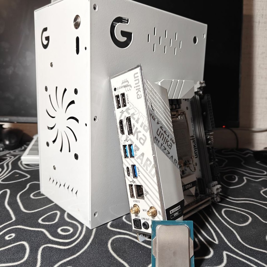 ITX кейс